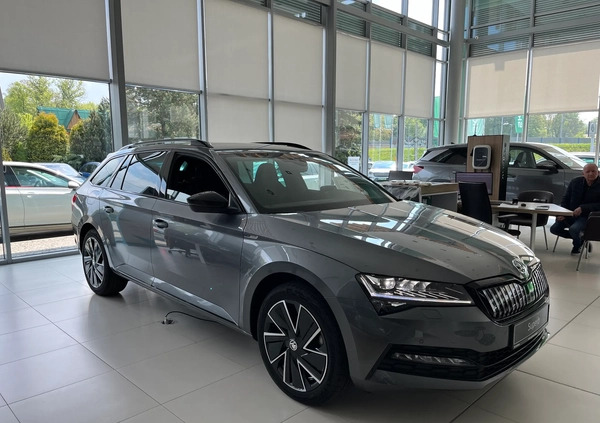 Skoda Superb cena 219900 przebieg: 5, rok produkcji 2024 z Pisz małe 137